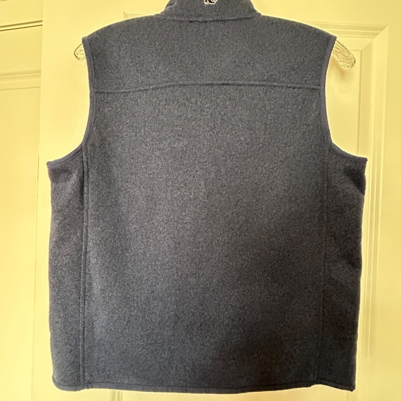 Used Vineyard Vines Men's Navy Blue Fleece Vest with Whale Logo - Picture 3 of 3